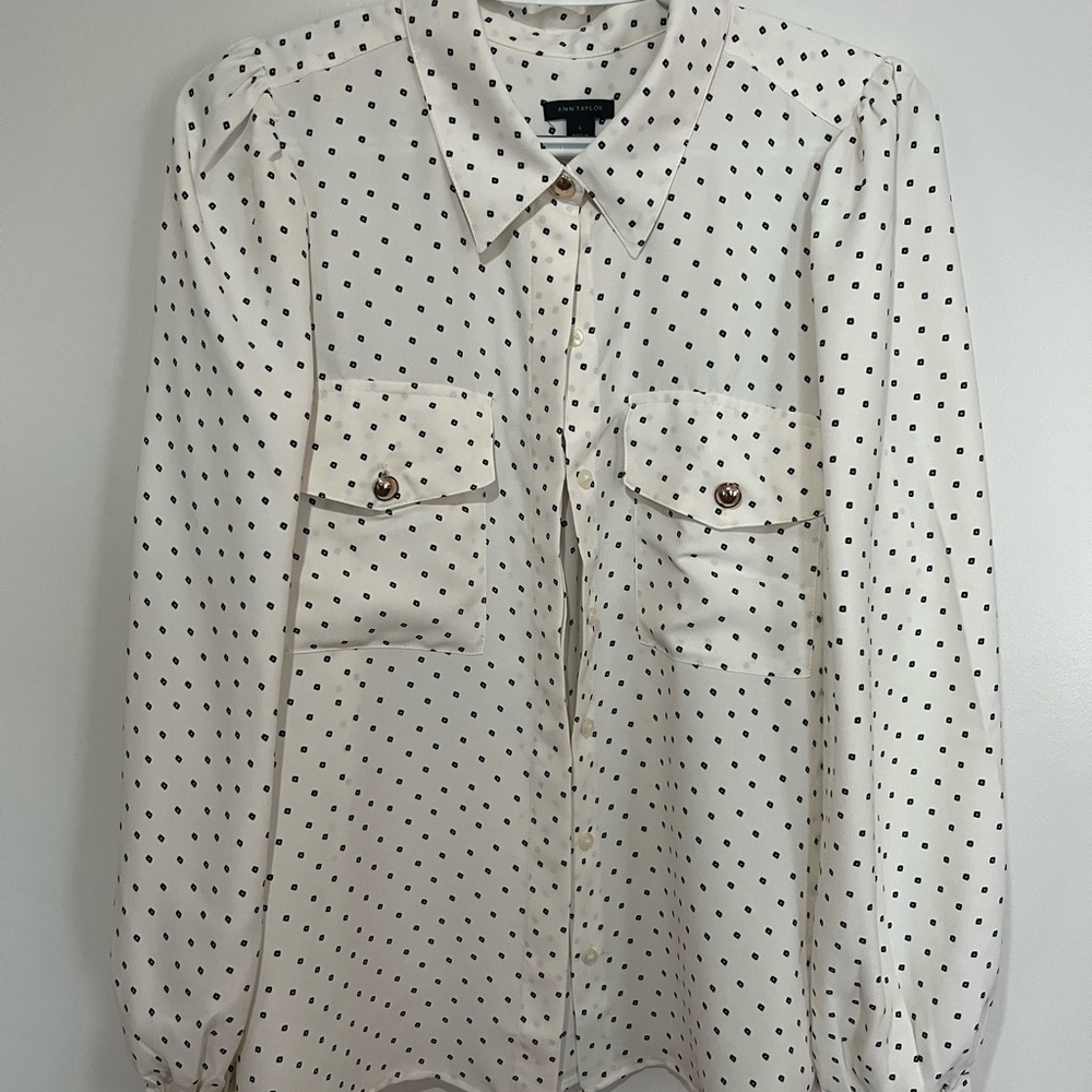 Ann Taylor Black and Cream Patterned Blouse